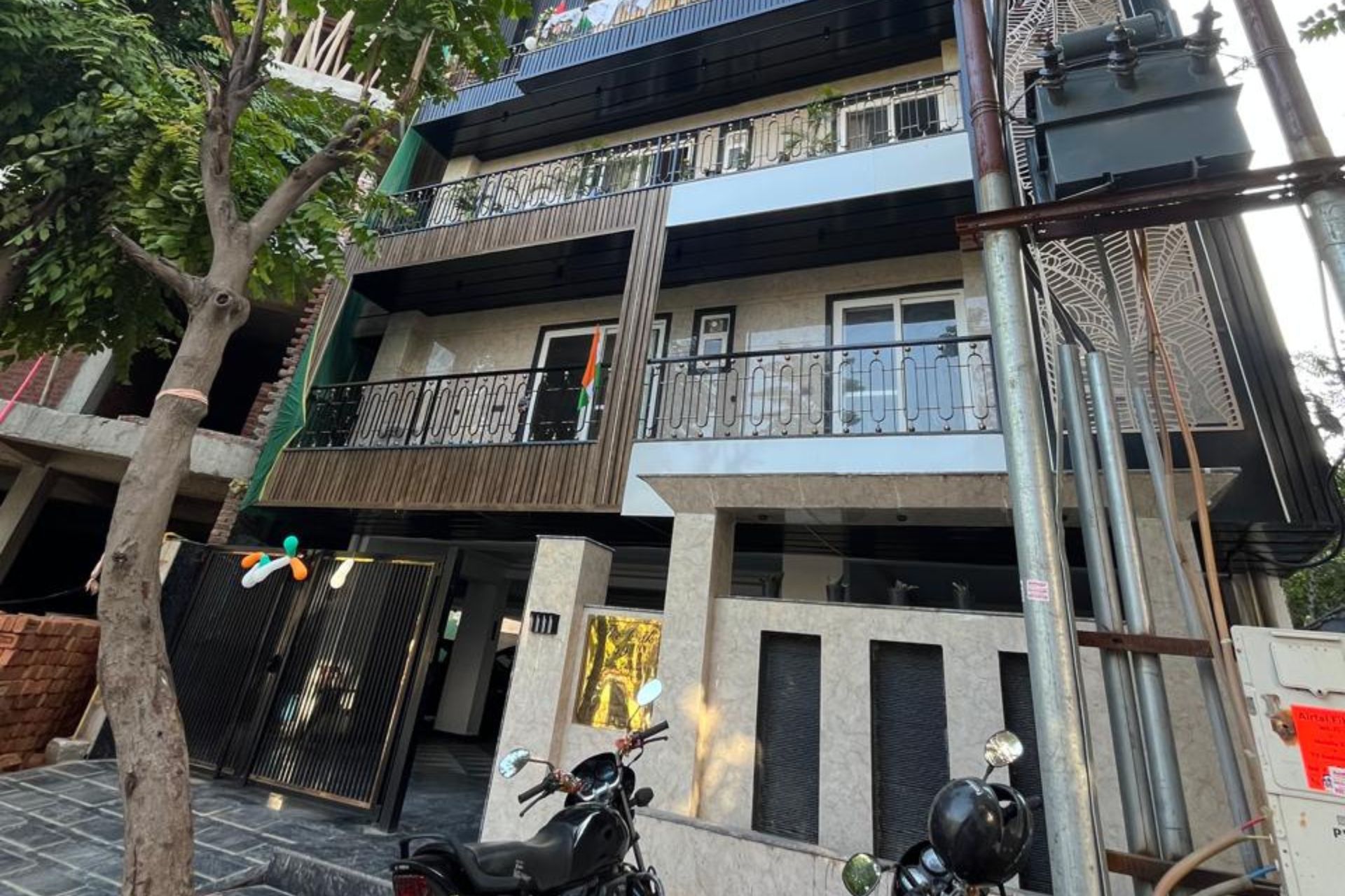 Construction Contractor in Noida